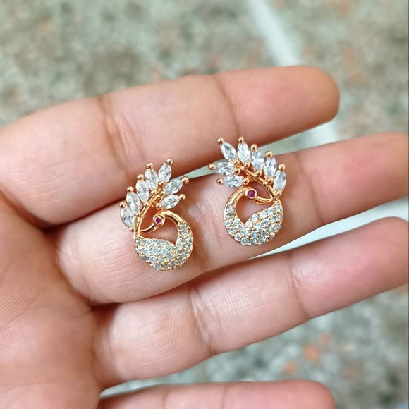 Zirconia peacock studs - Picture 4 of 5